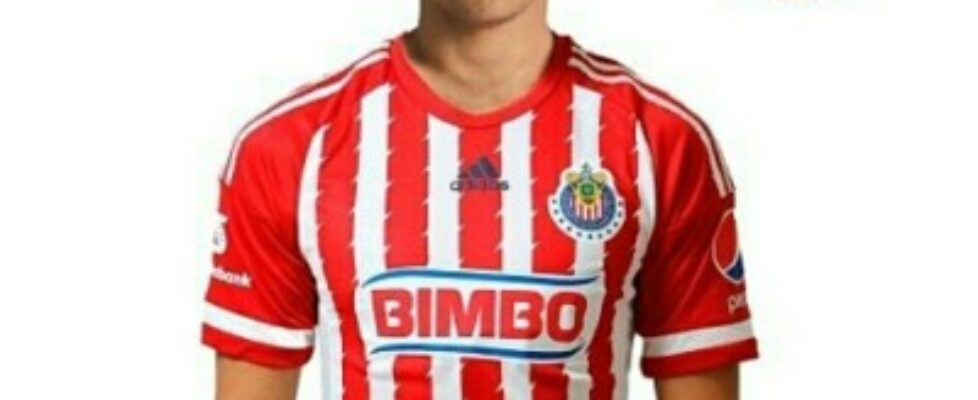 futbolista mexicano orbelin pineda chivas