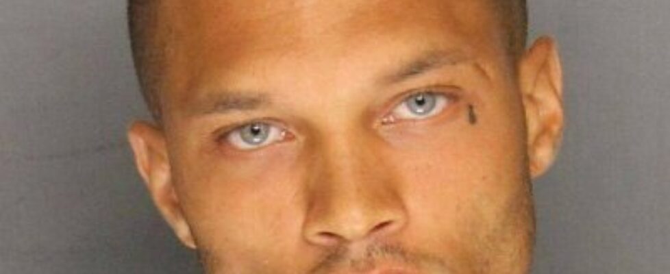 hotladsworld2 remember when this crook made the