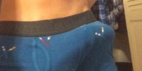 when i am horny i like to bulge around