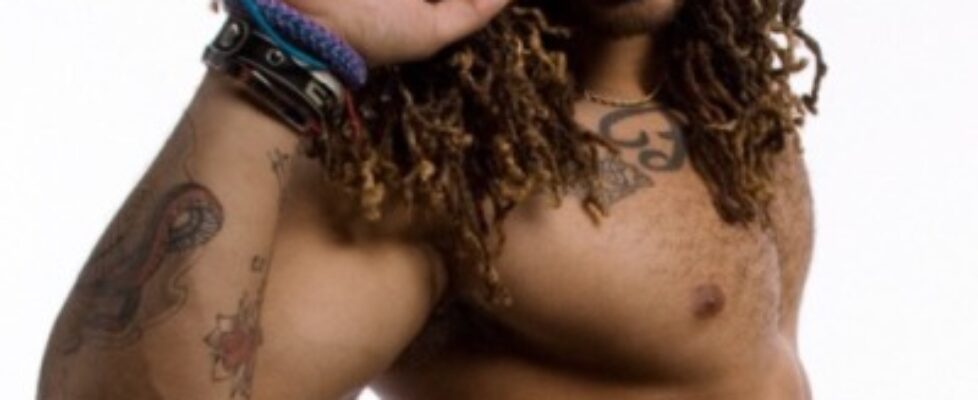 flash man wade peep more naked celebrities at