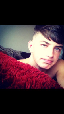 follow lads reblogged for the hottest lads