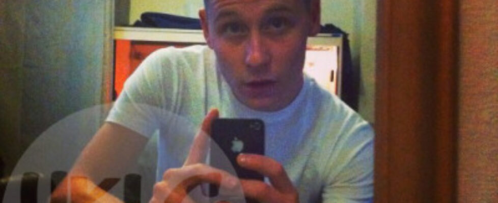 this is josh 19 years old so hot if he gets