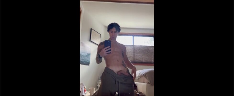 Showing off my floppy cock evan lamicella (evanlamicella)
