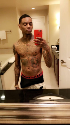 soulja boy peep more naked celebrities at