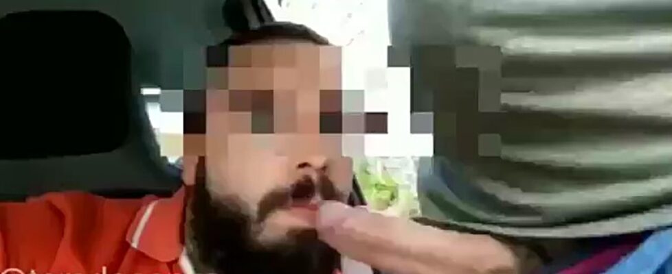 Taradaospzo cock sucking through the car window