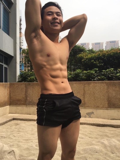 fck i am so wet for him right now