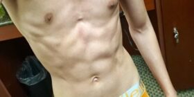 hey eyes up herehappy with my body progress so