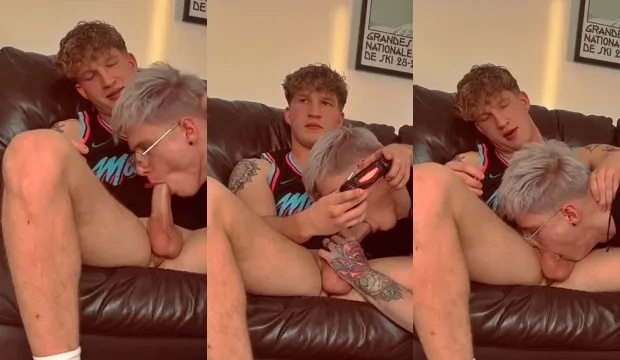 Hfalfie gets sucked off by tobias sholem (tobbyass1) while gaming