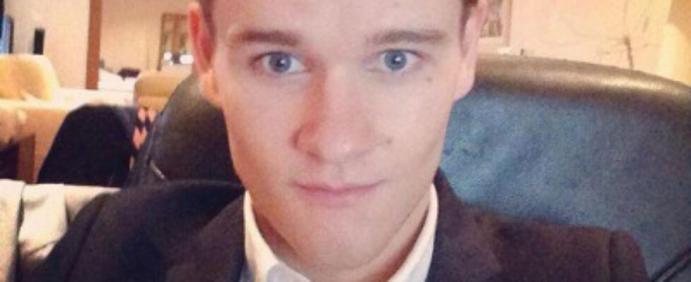 elliot 21 like what you follow this page